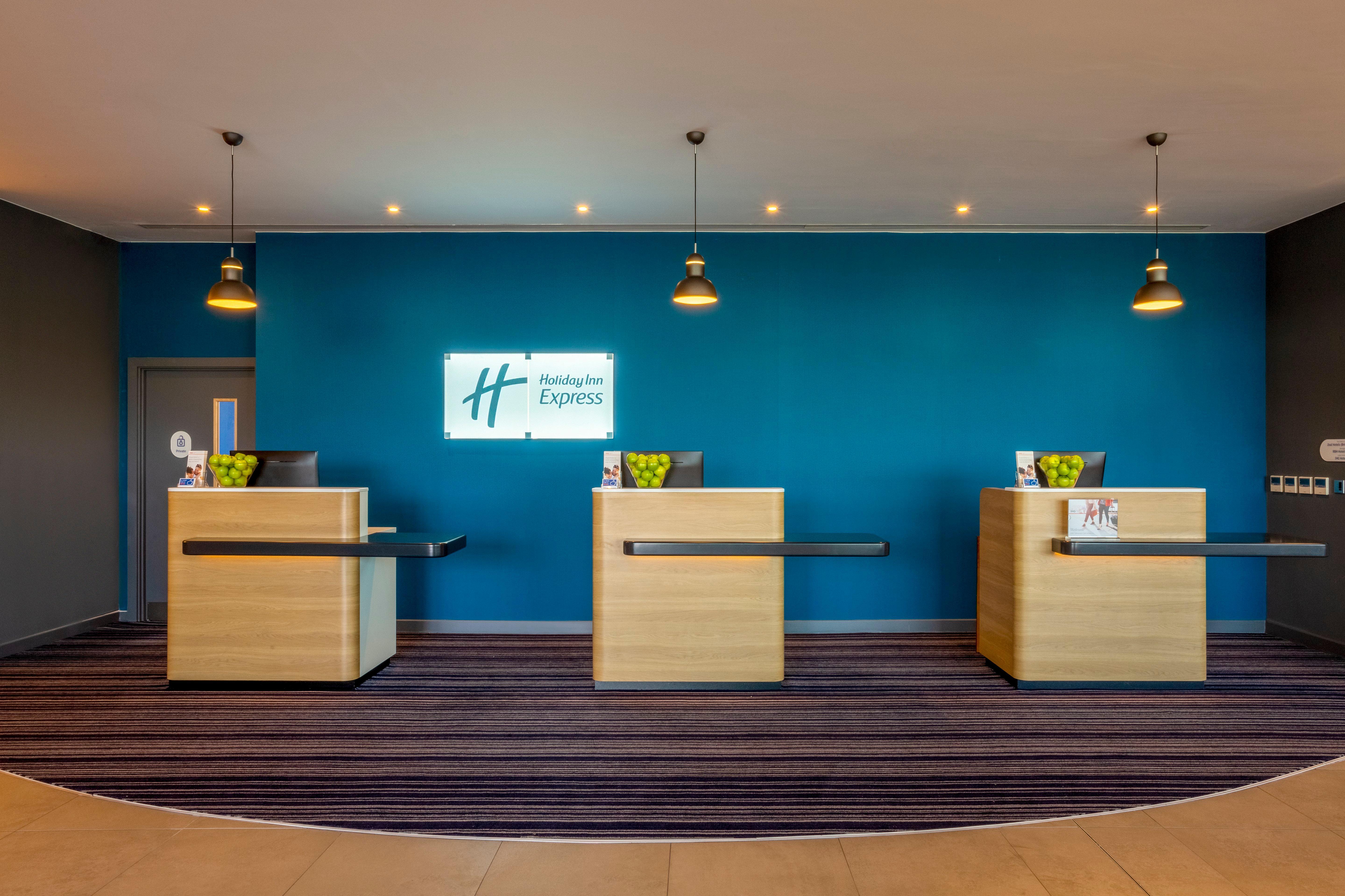 Holiday Inn Express Bridgwater M5, Jct24 By Ihg Exterior photo