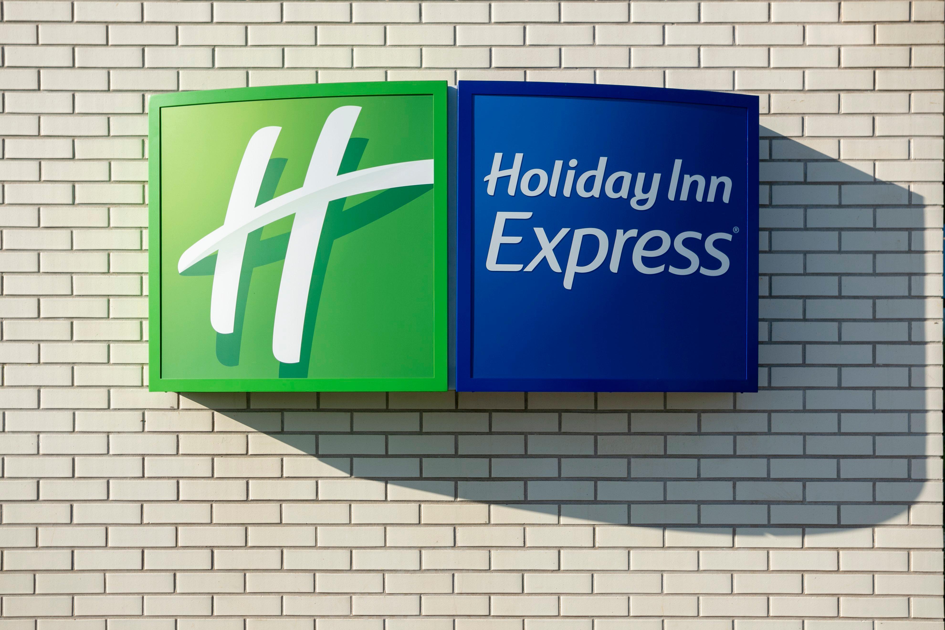 Holiday Inn Express Bridgwater M5, Jct24 By Ihg Exterior photo